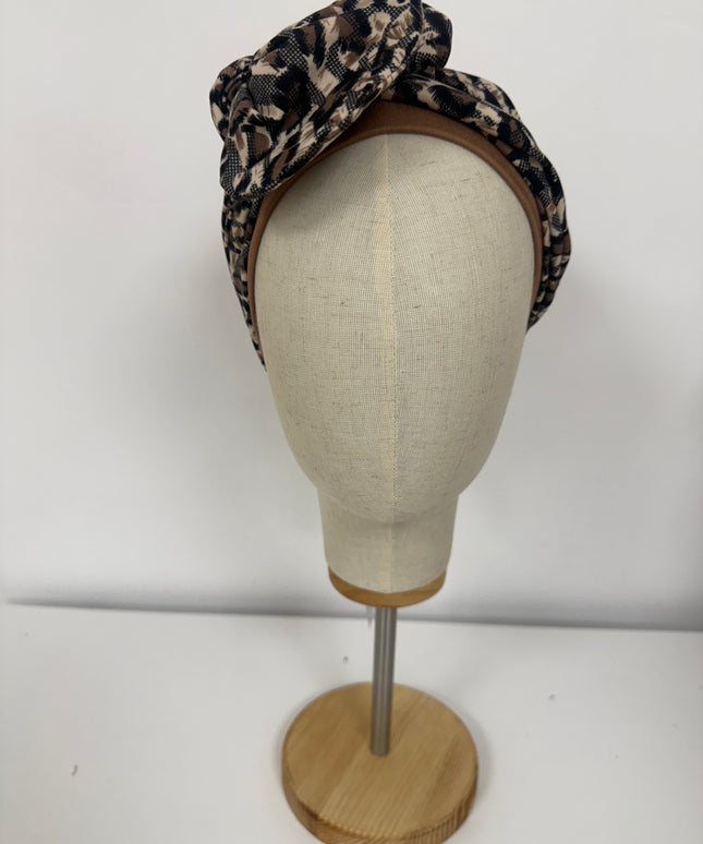 Pañuelo Oncológico Carla Bedia | Lara Marrón Animal Print
