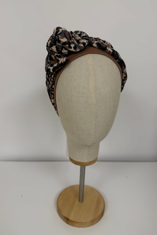 Pañuelo Oncológico Carla Bedia | Lara Marrón Animal Print