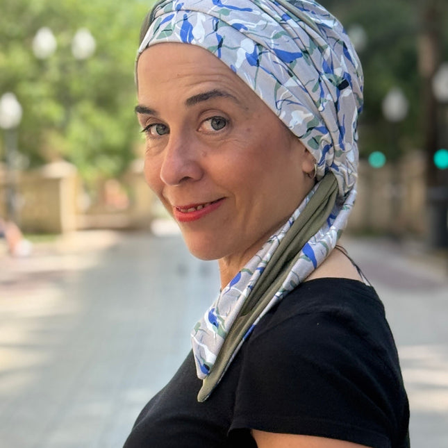 Pañuelo Oncológico Carla Bedia | Zoe Bambú Hojas Azul Caqui