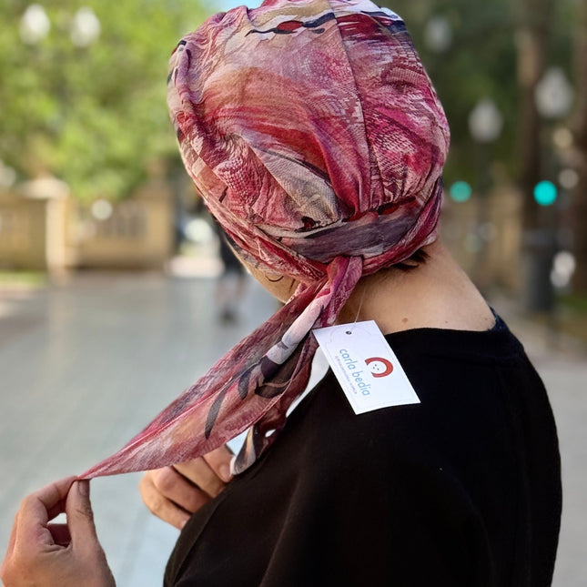 Pañuelo Oncológico Carla Bedia | Zoe Silk Plumas Rosé