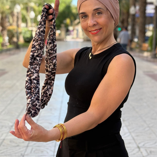 Pañuelo Oncológico Carla Bedia | Lara Marrón Animal Print