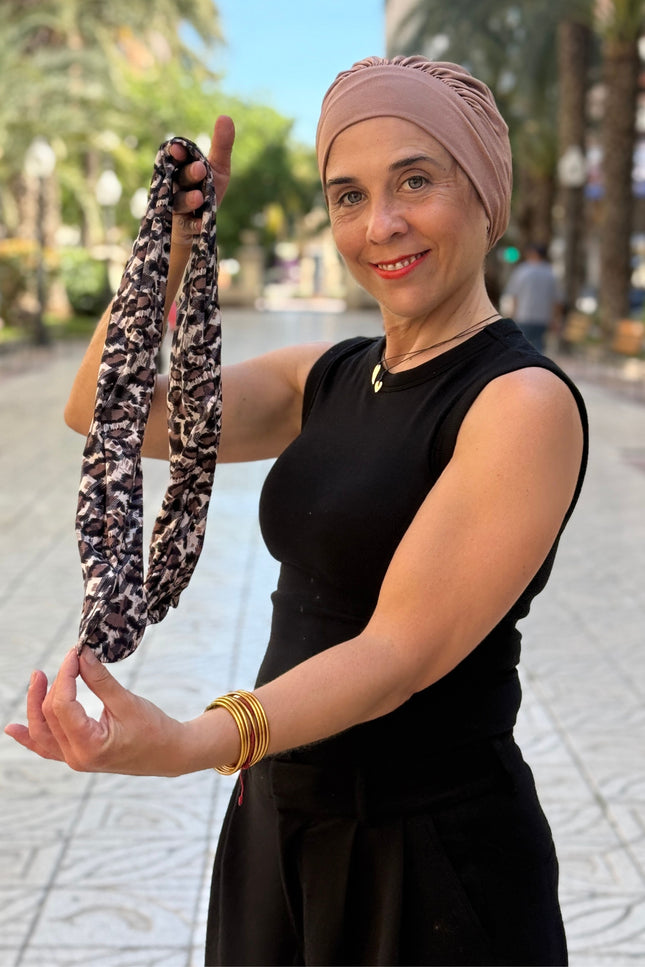 Pañuelo Oncológico Carla Bedia | Lara Marrón Animal Print