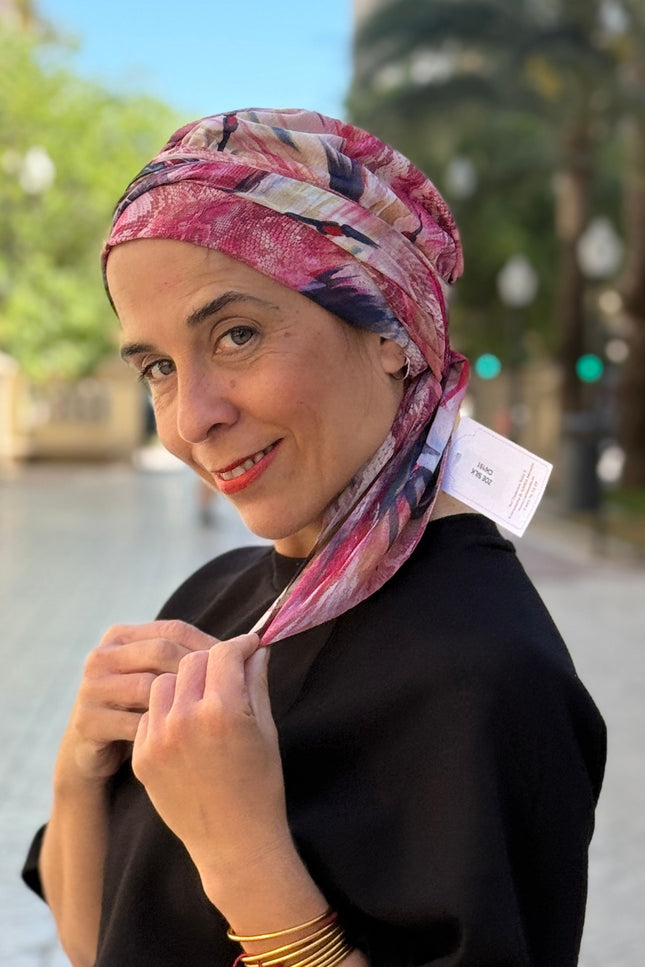 Pañuelo Oncológico Carla Bedia | Zoe Silk Plumas Rosé