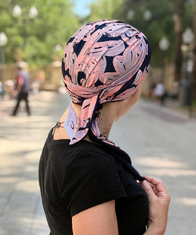 Pañuelo Oncológico Carla Bedia | Zoe Bambú Abstrac Coral Navy