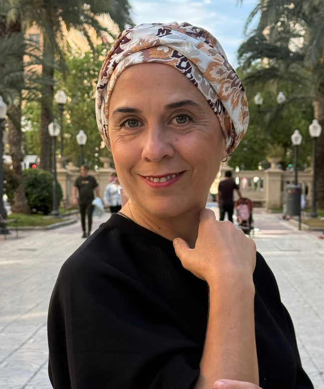 Pañuelo Oncológico Carla Bedia | Sue Floral Tierra