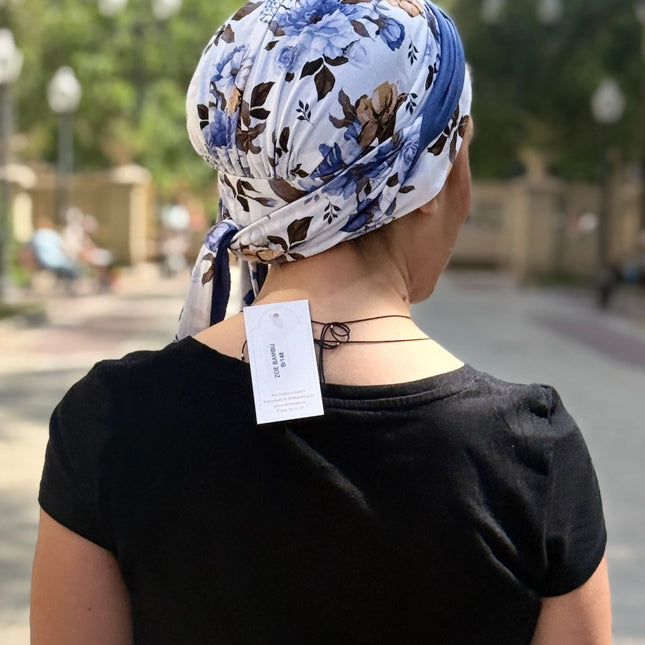 Pañuelo Oncológico Carla Bedia | Zoe Bambú Flores Azul Mostaza