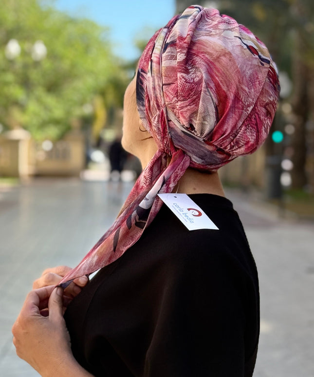 Pañuelo Oncológico Carla Bedia | Zoe Silk Plumas Rosé