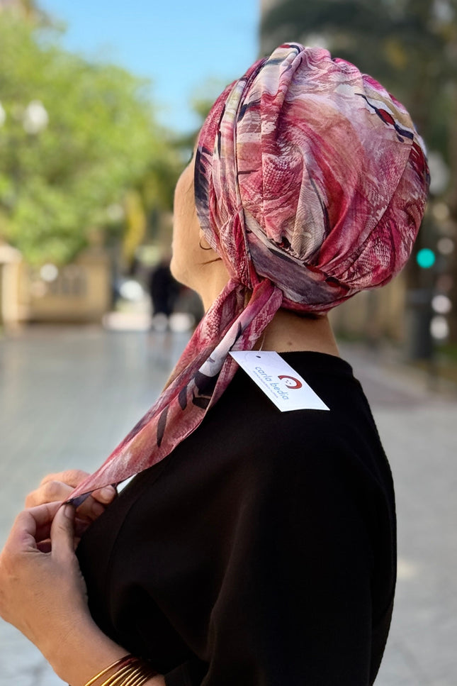 Pañuelo Oncológico Carla Bedia | Zoe Silk Plumas Rosé