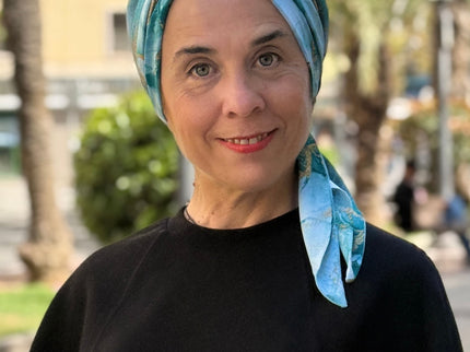 Pañuelo Oncológico Carla Bedia | Zoe Silk Mármol Azul