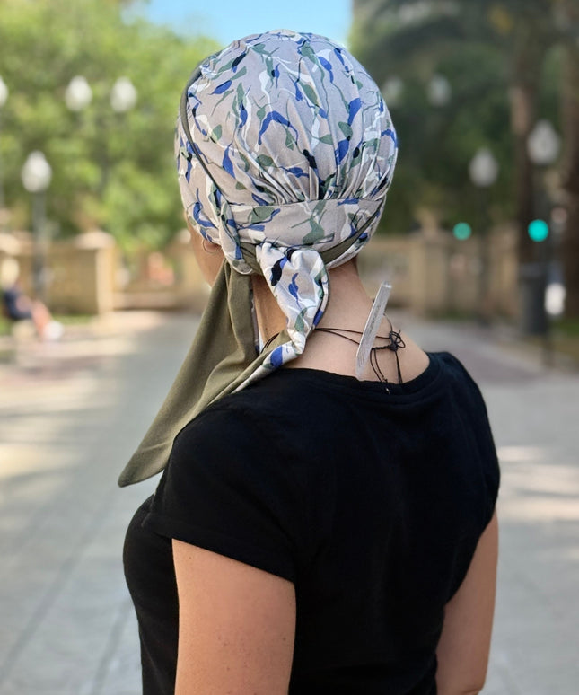 Pañuelo Oncológico Carla Bedia | Zoe Bambú Hojas Azul Caqui