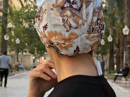 Pañuelo Oncológico Carla Bedia | Sue Floral Tierra