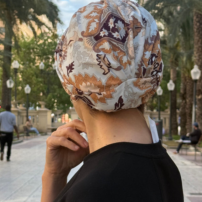 Pañuelo Oncológico Carla Bedia | Sue Floral Tierra