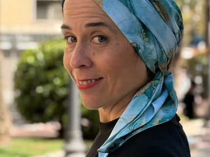 Pañuelo Oncológico Carla Bedia | Zoe Silk Mármol Azul