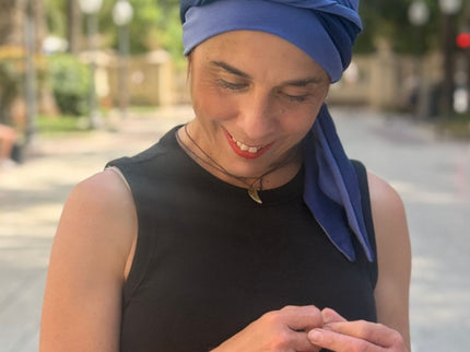 Pañuelo Oncológico Carla Bedia | Martina Azul Lavanda Marino