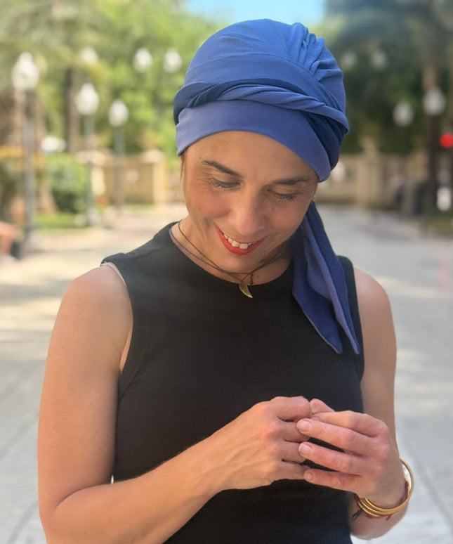 Pañuelo Oncológico Carla Bedia | Martina Azul Lavanda Marino