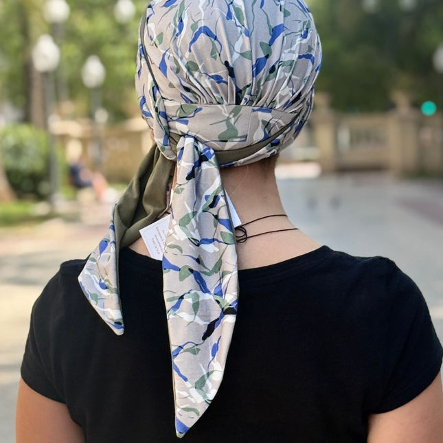 Pañuelo Oncológico Carla Bedia | Zoe Bambú Hojas Azul Caqui