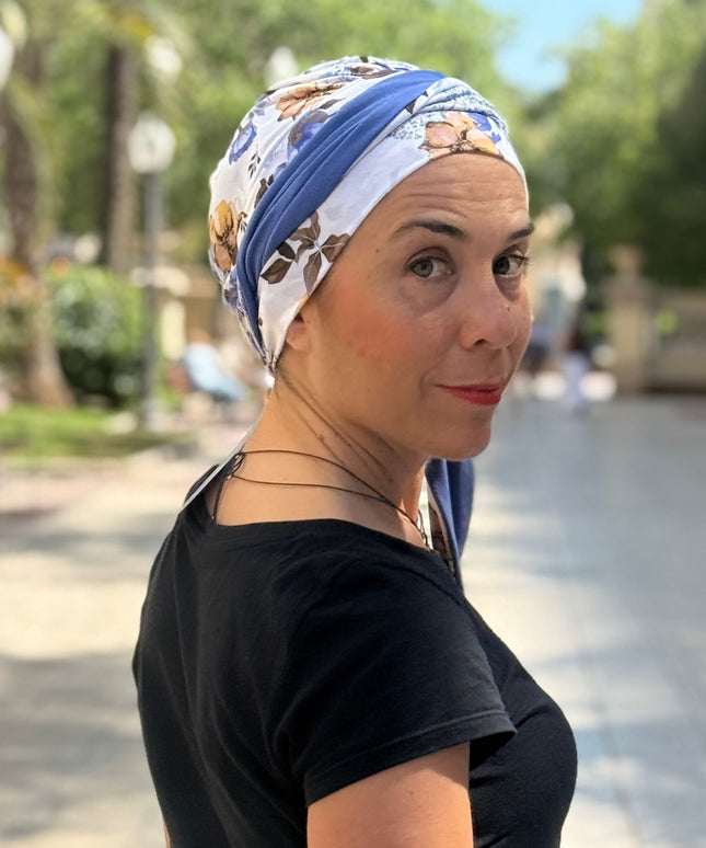 Pañuelo Oncológico Carla Bedia | Zoe Bambú Flores Azul Mostaza