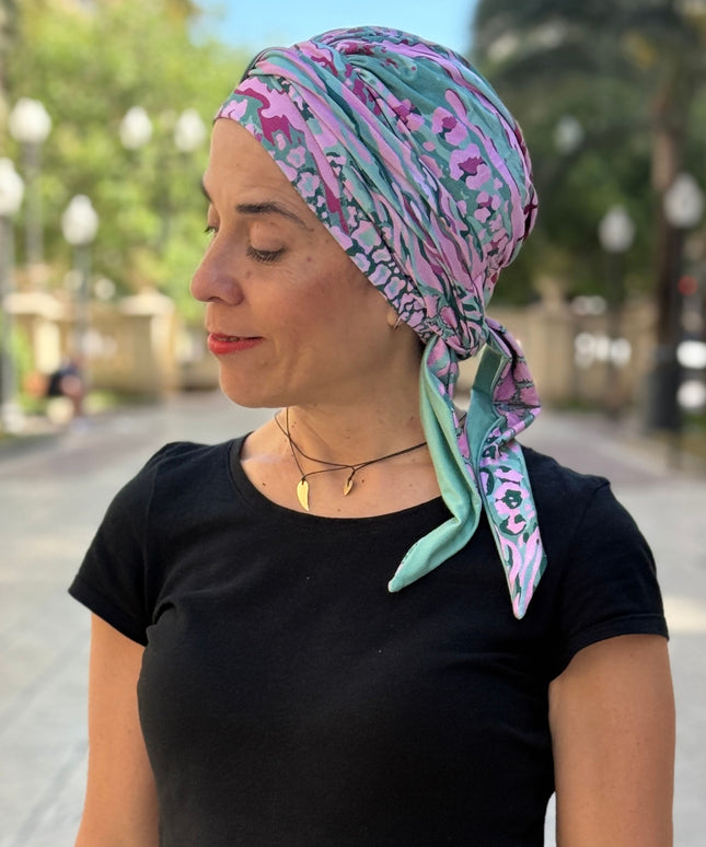 Pañuelo Oncológico Carla Bedia | Zoe Bambú Animal Pink Green