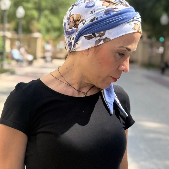 Pañuelo Oncológico Carla Bedia | Zoe Bambú Flores Azul Mostaza