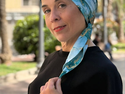 Pañuelo Oncológico Carla Bedia | Zoe Silk Mármol Azul