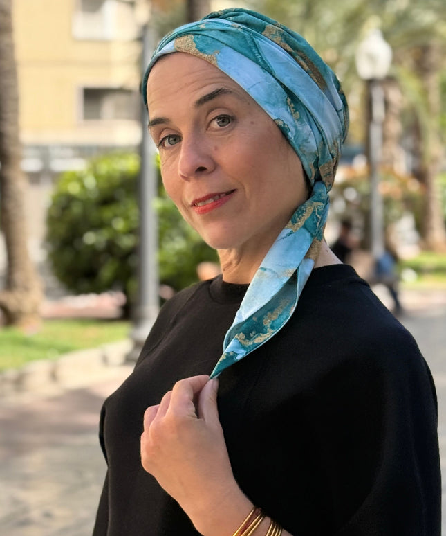 Pañuelo Oncológico Carla Bedia | Zoe Silk Mármol Azul