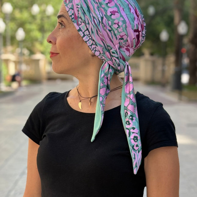 Pañuelo Oncológico Carla Bedia | Zoe Bambú Animal Pink Green