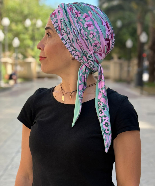 Pañuelo Oncológico Carla Bedia | Zoe Bambú Animal Pink Green