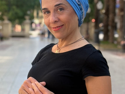 Pañuelo Oncológico Carla Bedia | Carlota Azul