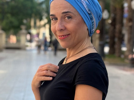 Pañuelo Oncológico Carla Bedia | Carlota Azul