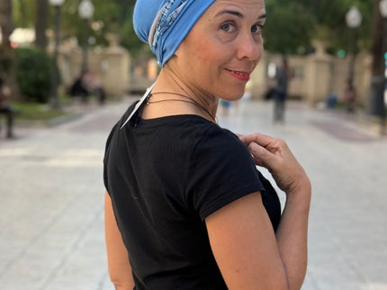 Pañuelo Oncológico Carla Bedia | Carlota Azul