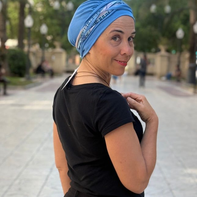 Pañuelo Oncológico Carla Bedia | Carlota Azul