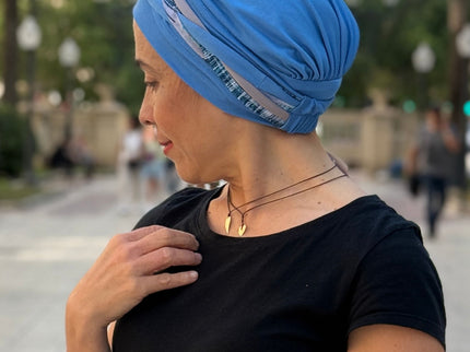 Pañuelo Oncológico Carla Bedia | Carlota Azul