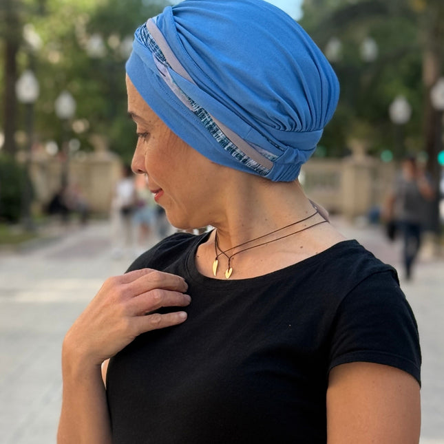 Pañuelo Oncológico Carla Bedia | Carlota Azul