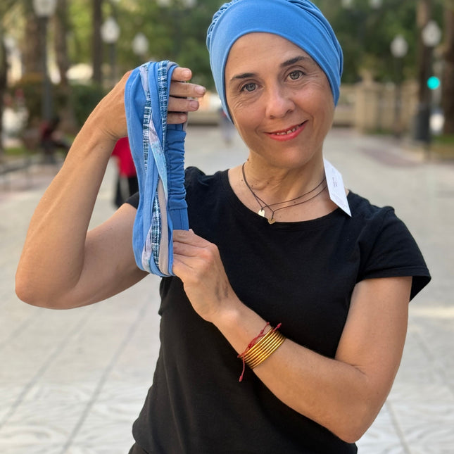 Pañuelo Oncológico Carla Bedia | Carlota Azul