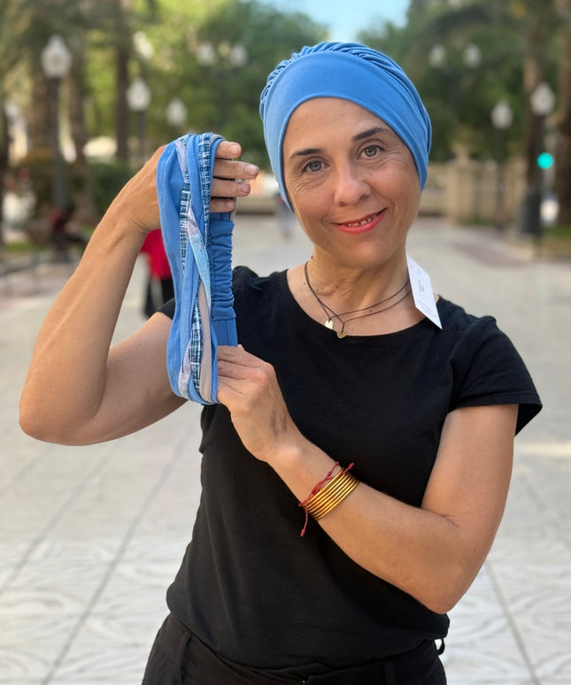 Pañuelo Oncológico Carla Bedia | Carlota Azul