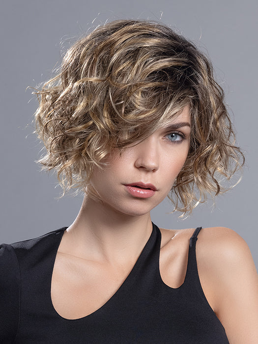 Peluca Cabello Sintético | TURN de Ellen Wille