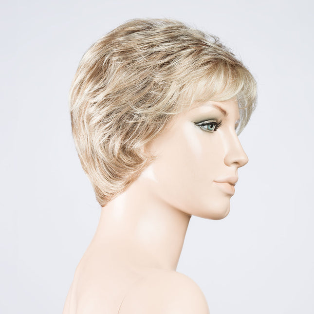 Peluca Alba Comfort de Ellen Wille, color Champagne Rooted, fotografía en maniquí