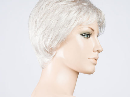Peluca Alba Comfort de Ellen Wille, color Silver Mix, fotografía en maniquí
