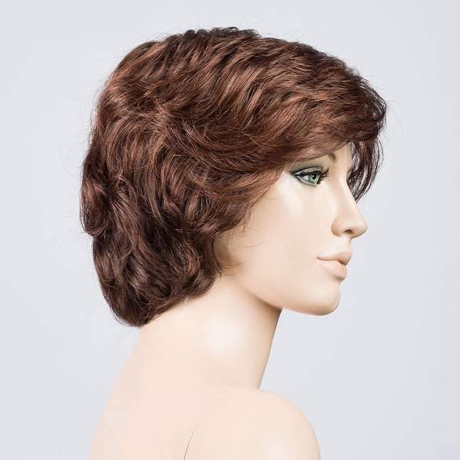 Peluca Alexis de Ellen Wille, color Auburn Mix, vista lateral en maniquí