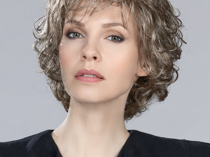 Peluca Alexis de Ellen Wille, color Smokeblonde Mix, fotografía en persona, vista 2