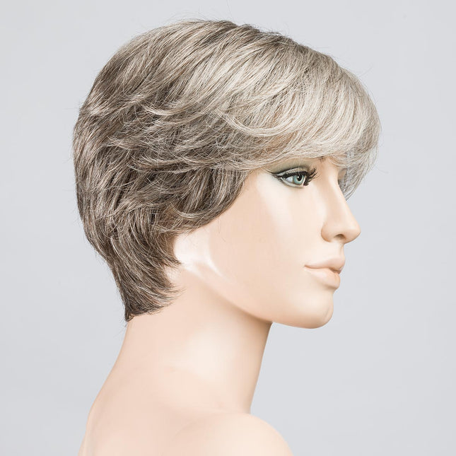 Peluca Apart Mono de Ellen Wille, color Darksnow Mix, vista lateral en maniquí