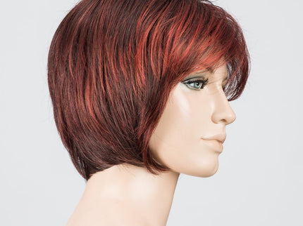 Peluca Beam de Ellen Wille, color Flame Mix, vista lateral en maniquí