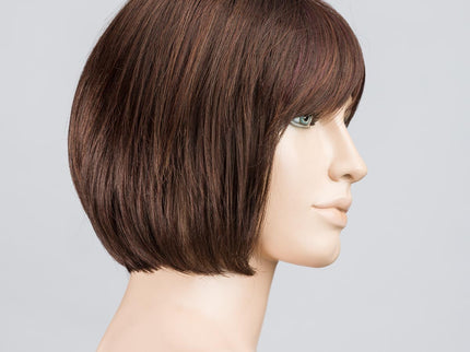 Peluca Blues de Ellen Wille, color Chocolate Mix, vista lateral en maniquí