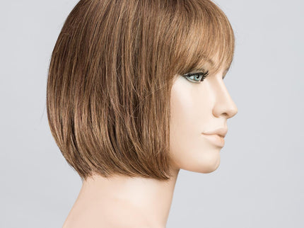 Peluca Blues de Ellen Wille, color Hotmocca Mix, vista lateral en maniquí