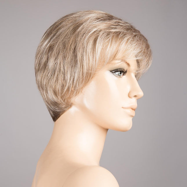 Peluca Cara 100 Deluxe de Ellen Wille, color Pearl Mix, vista lateral en maniquí