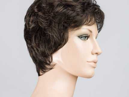 Peluca Apart Hi de Ellen Wille, color Lightespresso Mix, vista lateral en maniquí