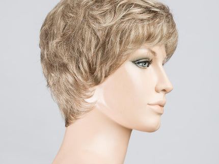 Peluca Apart Hi de Ellen Wille, color Sandyblonde Mix, vista lateral en maniquí