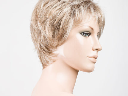 Peluca Foxy Mono de Ellen Wille, color Champagne Rooted, vista lateral en maniquí