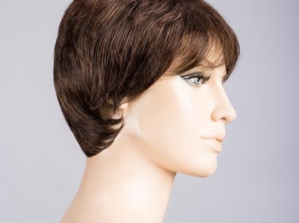 Peluca Ginger Large Mono de Ellen Wille, color Darkchocolate Mix, vista lateral en maniquí
