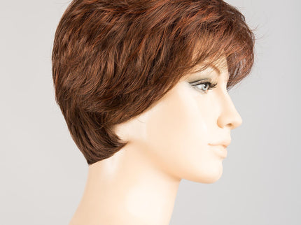 Peluca Gold de Ellen Wille, color Auburn Mix, vista lateral en maniquí
